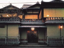 �G�[�X�i�s�a�F�Y������